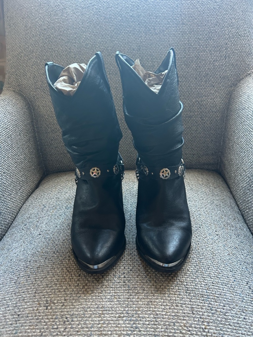 Dingo Olivia  black leather western boot. Black 9W
